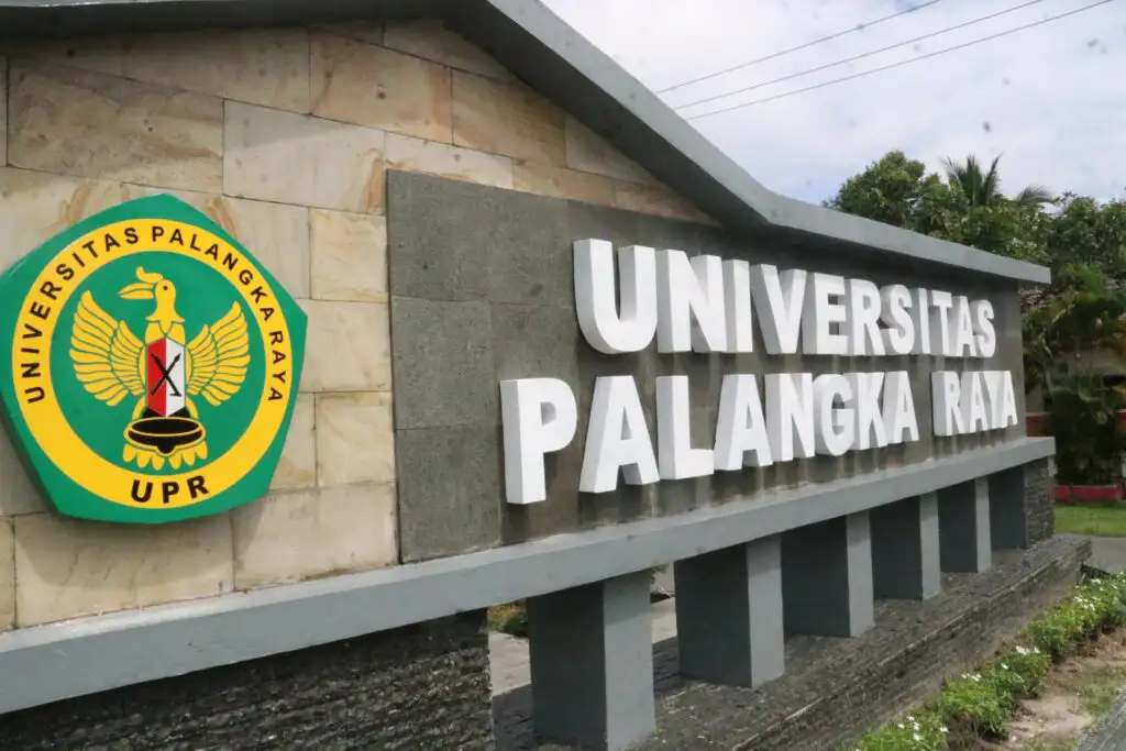 70. Universitas Palangka Raya