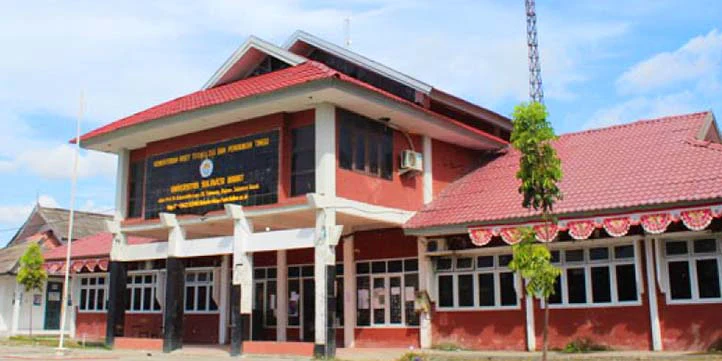 98. Universitas Sulawesi Barat