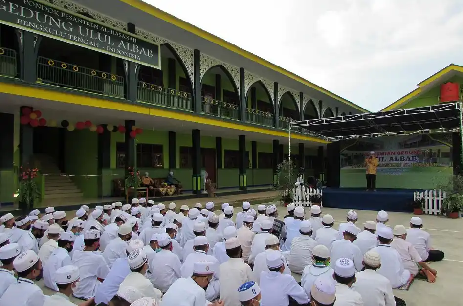 14. Ponpes Ulul Albab