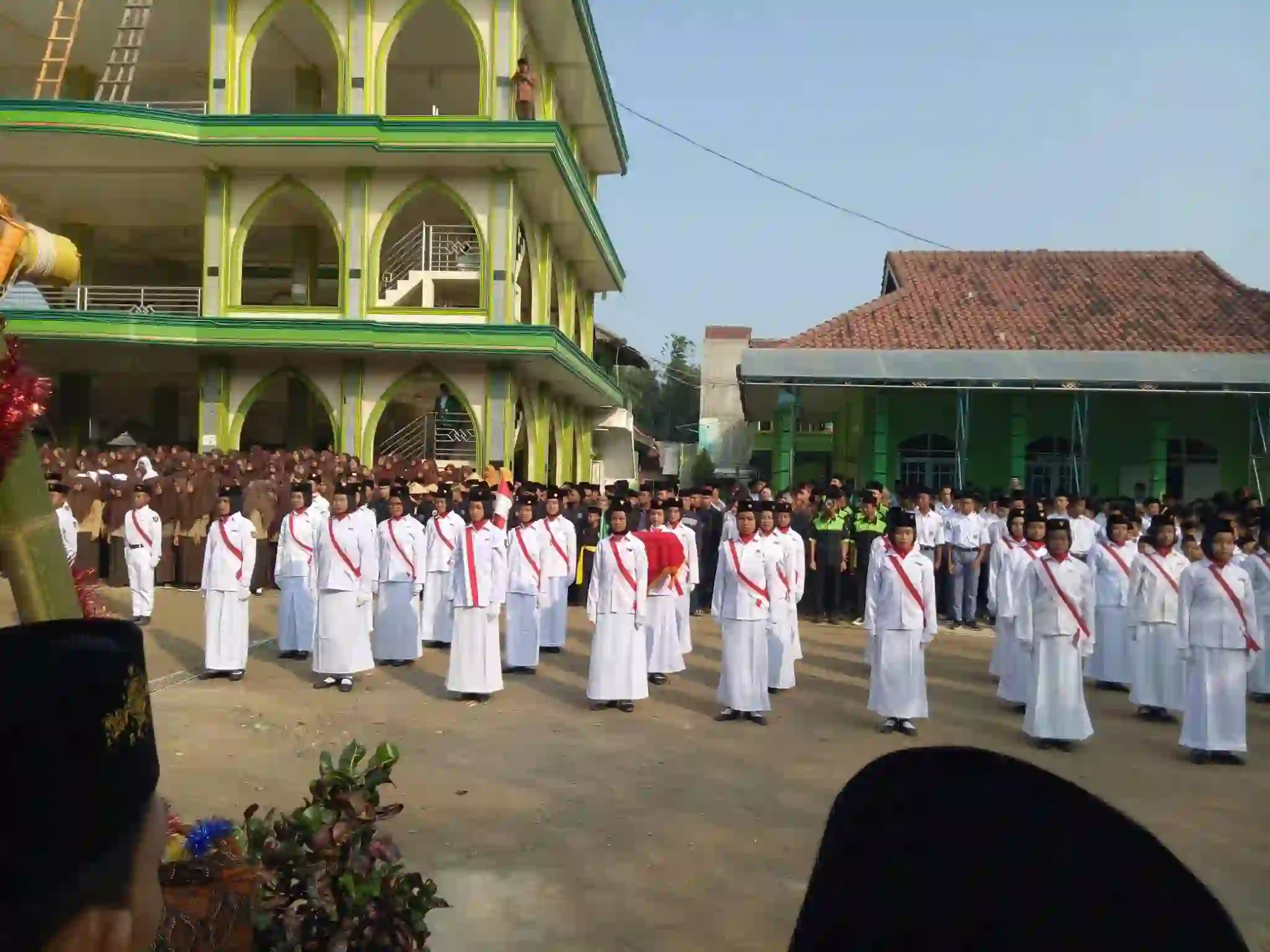 4. Pondok Pesantren Darul AMal