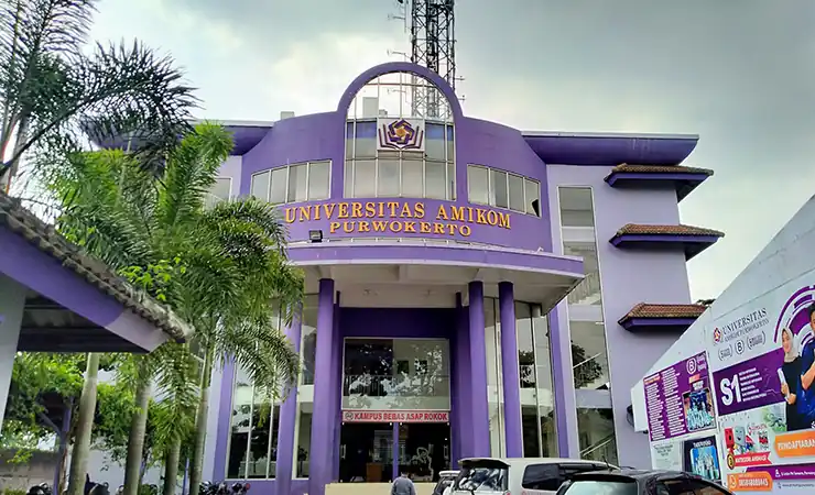 Universitas Amikom Purwokerto