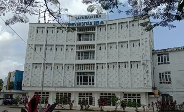 Universitas IBA