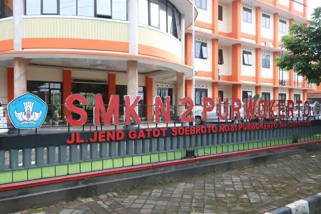 Biaya Masuk SMKN 2 Purwokerto Terbaru